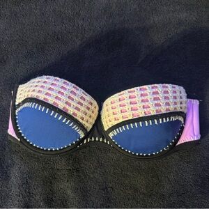 Victoria's Secret Black and Pink Bra